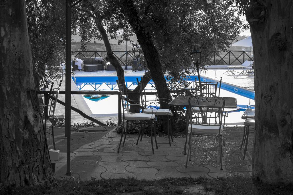 Le Colline Del Gelso-Masseria Mazzei Rossano Exterior foto