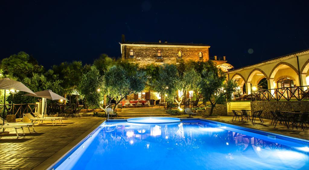 Le Colline Del Gelso-Masseria Mazzei Rossano Exterior foto